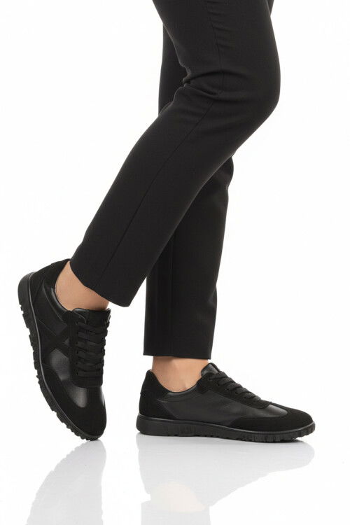 Siyah Hakiki Deri Anatomik Kadın Casual Ayakkabı F-003 Z