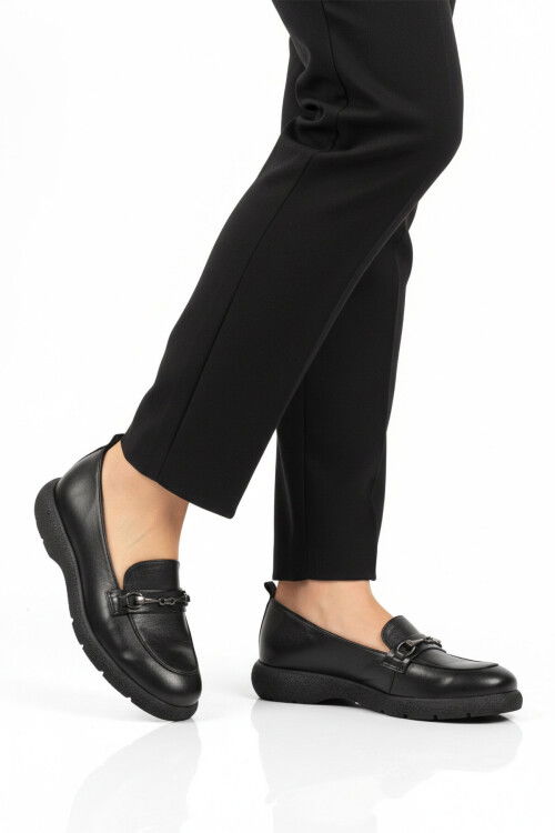 Siyah Hakiki Deri Kadın Casual Ayakkabı Premium 44332 Z