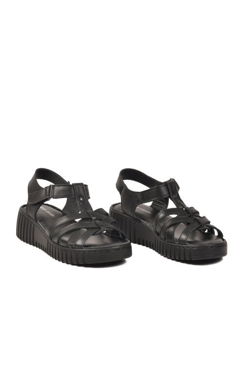 Siyah Hakiki Deri Cırtlı Kadın Günlük Topuklu Sandalet PC-54787 Z