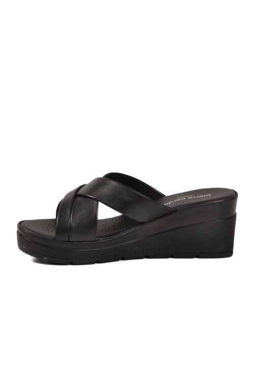 Siyah Kadın Topuklu Terlik PC-7477 Z