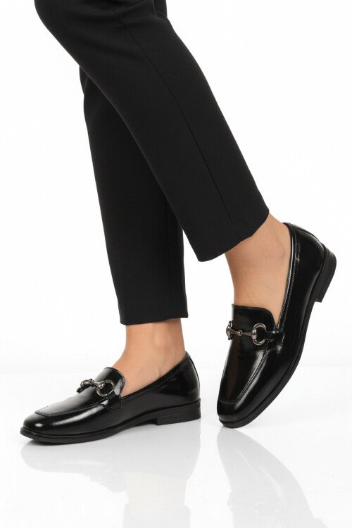 Siyah Rugan Hakiki Deri Kadın Casual Ayakkabı 214 Z