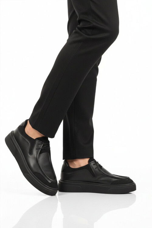 Siyah Bağcıklı Erkek Casual Ayakkabı 586 M