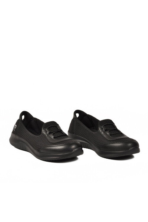 Siyah Fileli Hafif Kolay Giyilebilir Kadın Günlük Ayakkabı PC-54698 Z