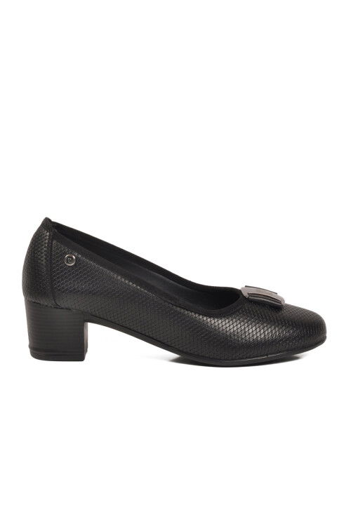 Siyah Kadın Kısa Topuklu Ayakkabı PC-54940 Z