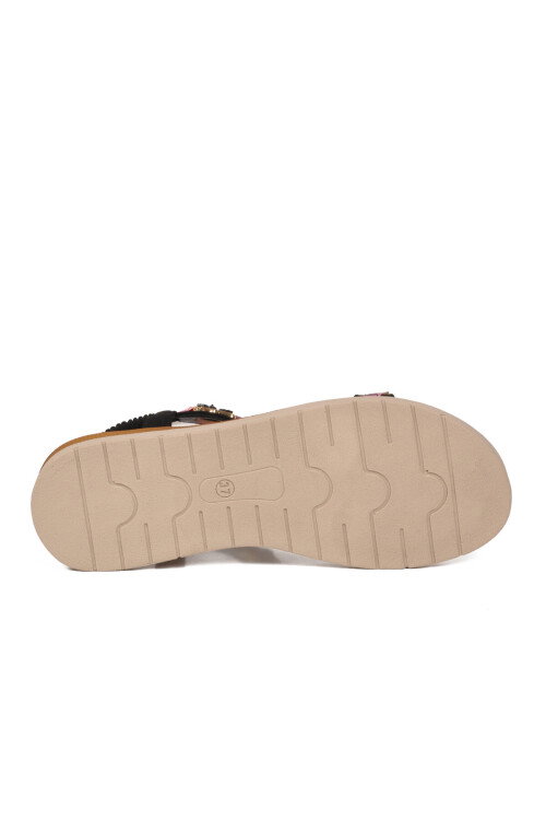 Siyah İşlemeli Hafif Kadın Sandalet 358170 Z