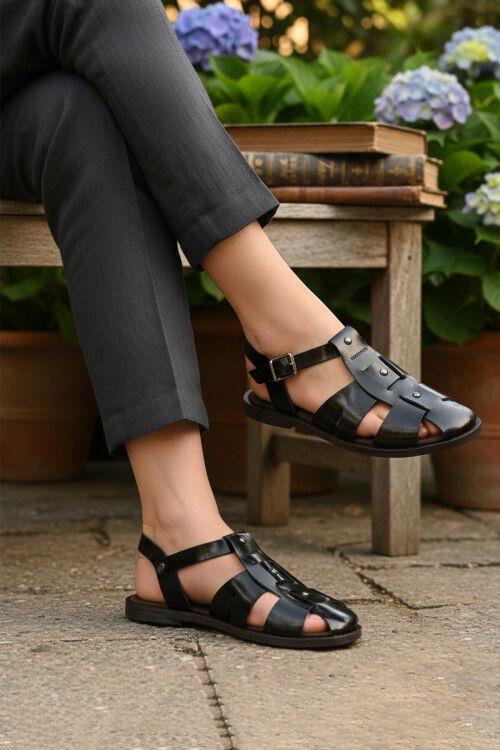 Siyah Hafif İnce Taban Kadın Sandalet 335335 Z