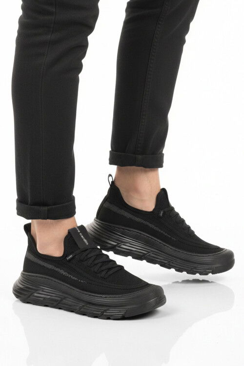 Siyah Fileli Hafif Esnek Hafızalı Taban Erkek Spor Ayakkabı PCI-11303 M