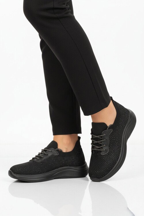 Siyah Anorak Hafif Hava Alabilen Kadın Casual Ayakkabı 332171 Z