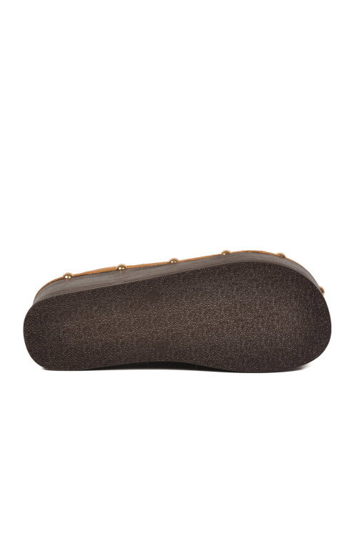 Taba Yüksek Taban Önü Kapalı Kadın Topuklu Terlik 322220 Z