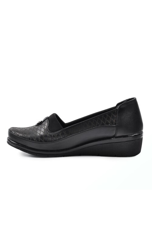Siyah Anatomik Kadın Günlük Ayakkabı 128 Z