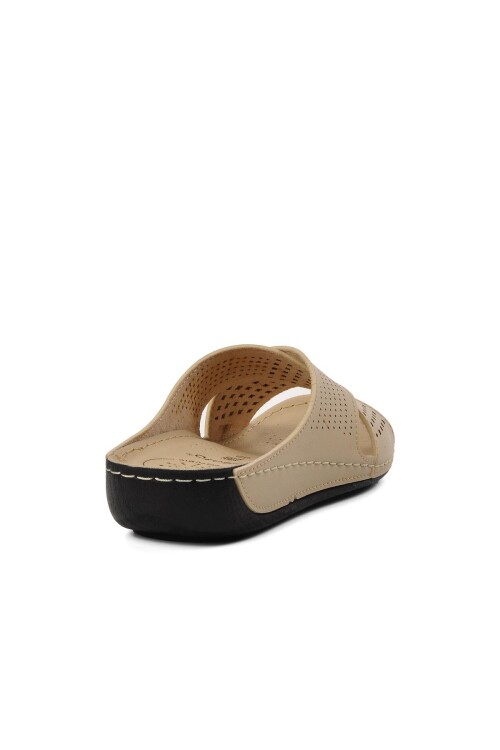 نعال نسائية تشريحية كاجوال باللون البيج 16.004