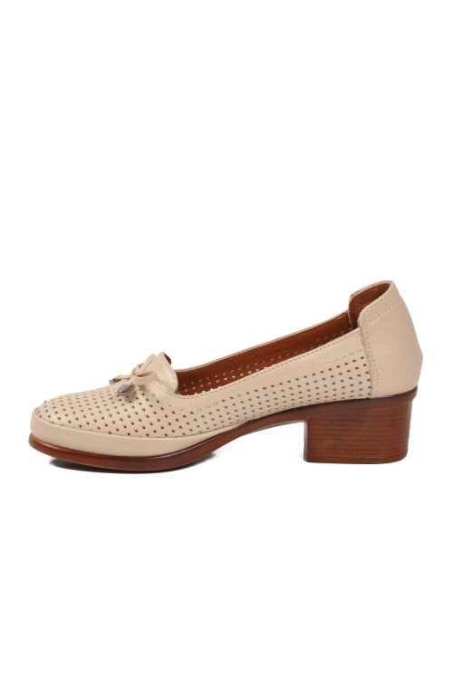 Bej Hakiki Deri Kadın Topuklu Klasik Ayakkabı 70-1 Z