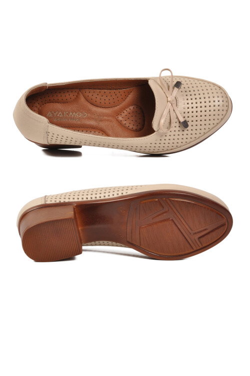 Bej Hakiki Deri Kadın Topuklu Klasik Ayakkabı 70-1 Z