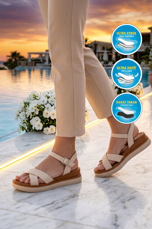 Bej Hafif Yumuşak Tabanlı Kadın Sandalet 335332 Z