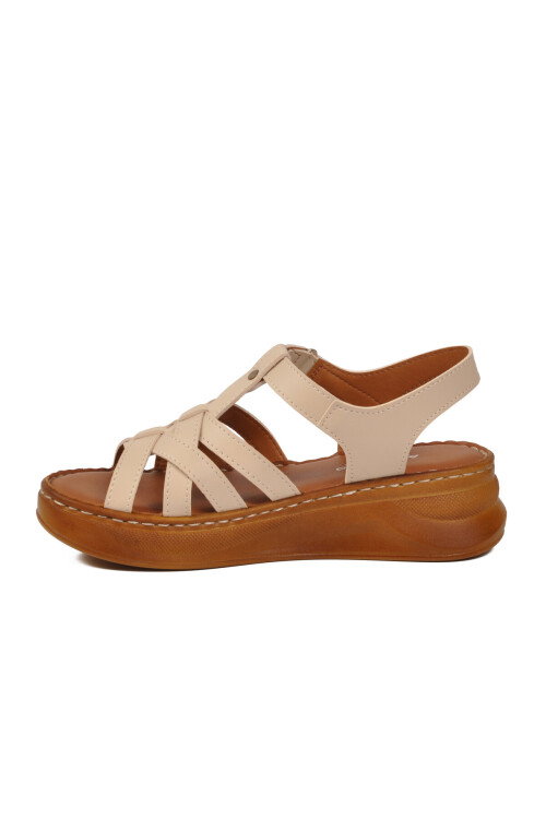 Bej Yumuşak Tabanlı Kadın Topuklu Sandalet 492113 Z