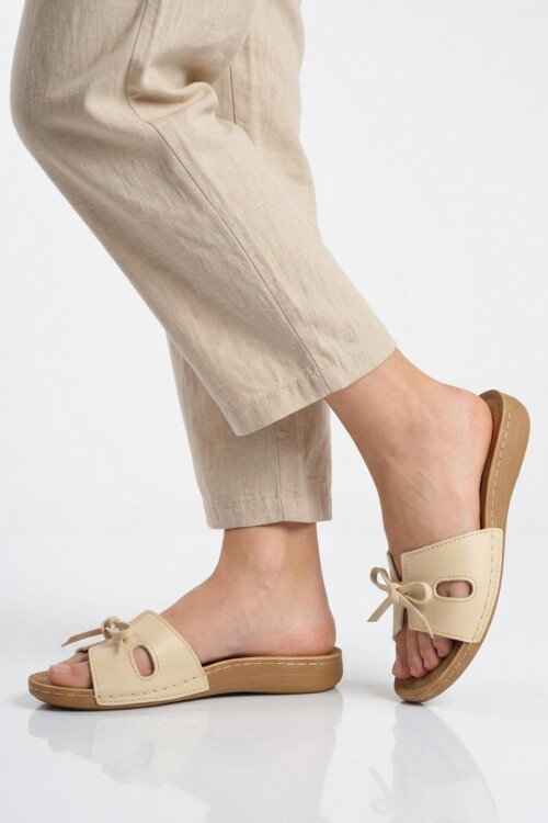 Bej Hafif Anatomik Jel Taban Kadın Terlik 11-367 Z