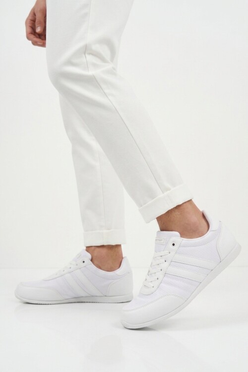 Beyaz Bağcıklı Hafif Esnek Erkek Spor Ayakkabı BST-2086 M