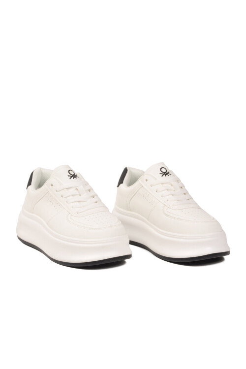 Beyaz Bağcıklı Hafif Kadın Sneaker BN-12156 G