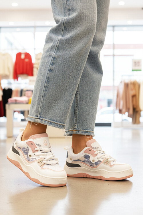 Beyaz Pudra Bağcıklı Hafif Esnek Kadın Spor Ayakkabı BN-12157 G