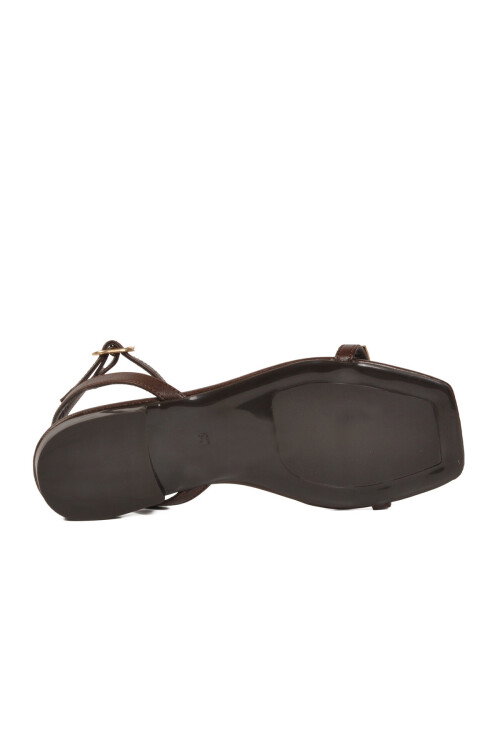 Kahve Hafif İnce Tabanlı Kadın Sandalet 513106 Z