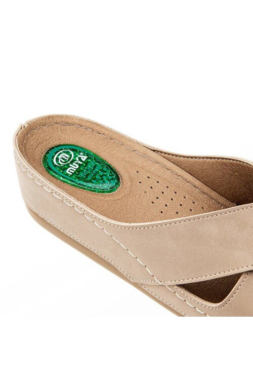 Krem Jel Tabanlı Kadın Terlik 31135 Active Z