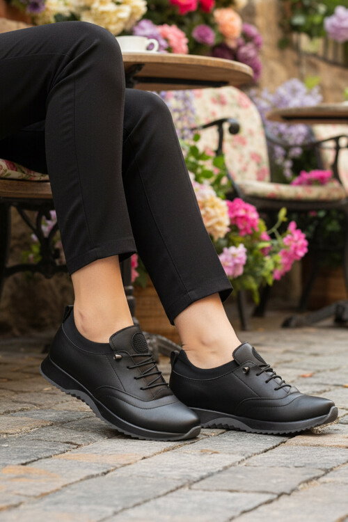 Siyah Cilt Lastik Bağcıklı Kadın Casual Ayakkabı 1900 Z