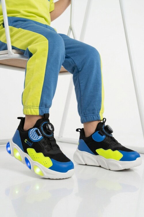 Siyah Misina Bağcıklı Işıklı Fileli Hafif Erkek Çocuk Spor Ayakkabı Leon P