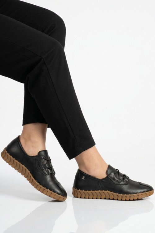 Siyah Hakiki Deri Kadın Casual Ayakkabı 2010731Y Z