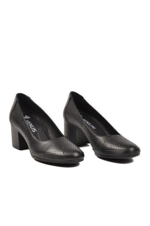 Siyah Hakiki Deri Kadın Topuklu Klasik Ayakkabı 1911925Y Z