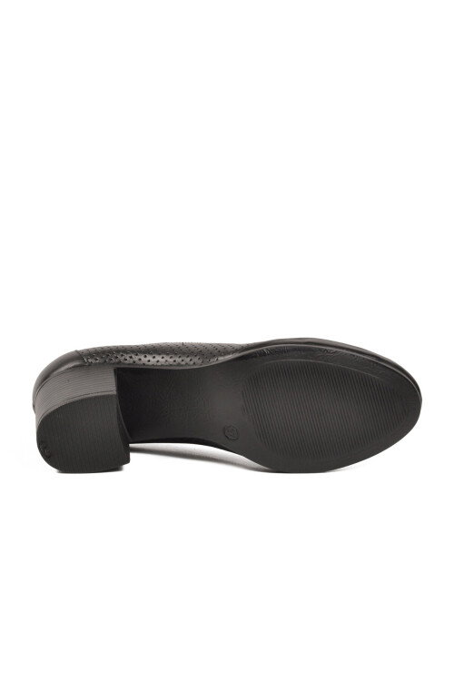 Siyah Hakiki Deri Kadın Topuklu Klasik Ayakkabı 1911925Y Z