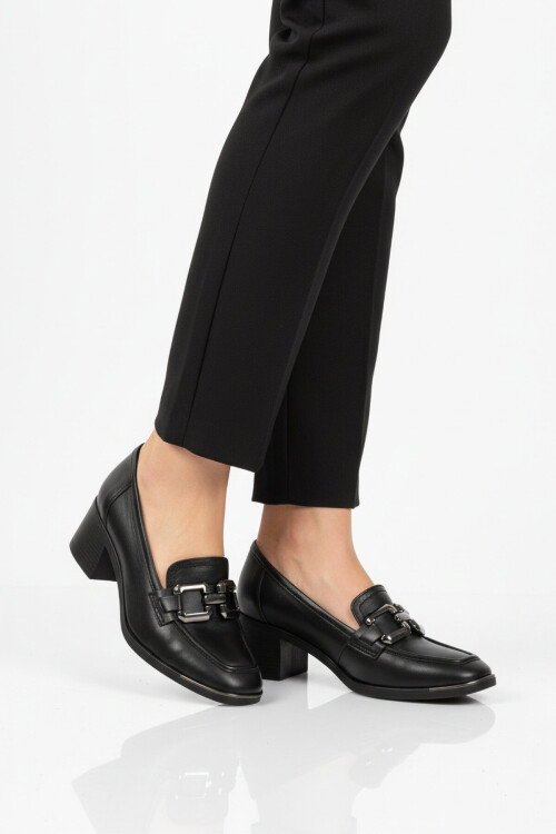 Premium Siyah Hakiki Deri Kadın Topuklu Klasik Ayakkabı 757 Z