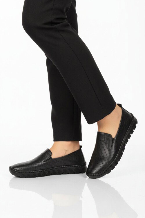 Premium Siyah Hakiki Deri Kadın Casual Ayakkabı 44410 Z