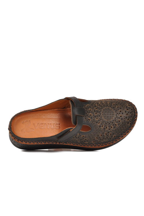 Siyah Hakiki Deri Kadın Önü Kapalı Terlik 26190250Y Z