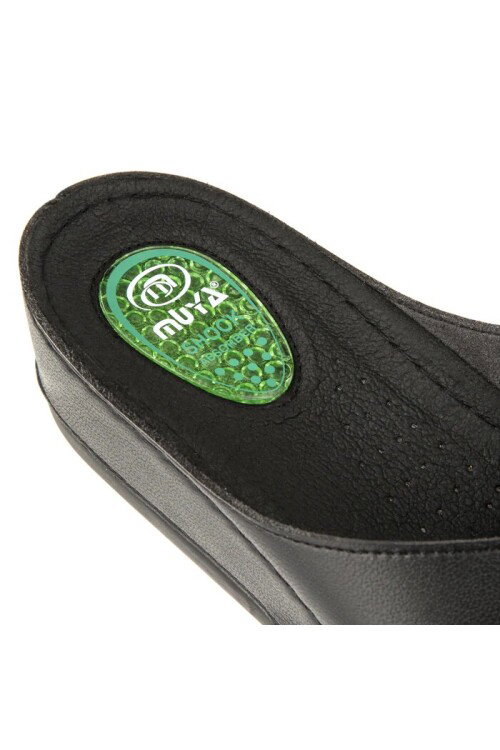 Siyah Jel Tabanlı Kadın Terlik 31135 Active Z