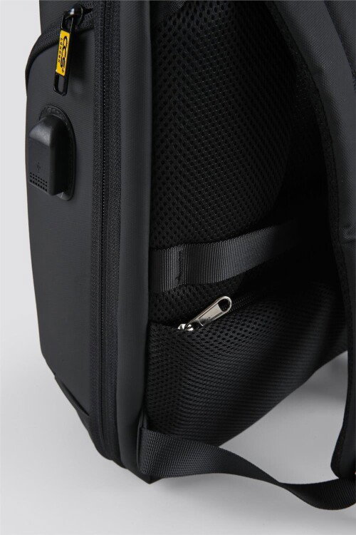 Siyah Unisex Sırt Çantası 51786