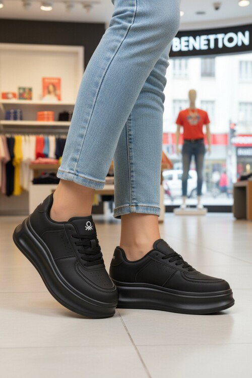 Siyah Bağcıklı Hafif Kadın Sneaker BN-12156 G
