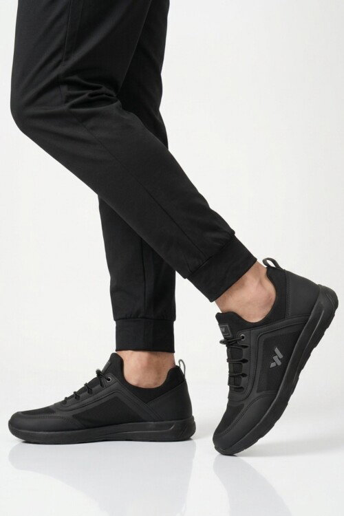 Siyah Hafif Esnek Kilit Bağcıklı Erkek Spor Ayakkabı Bertina M
