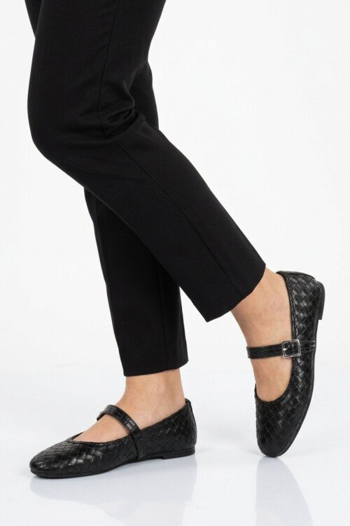 Siyah Kemerli Hafif Kadın Babet Ayakkabı K-301 Z