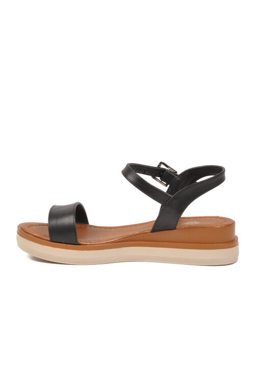 Siyah Hafif Yumuşak Taban Kadın Sandalet 335333 Z