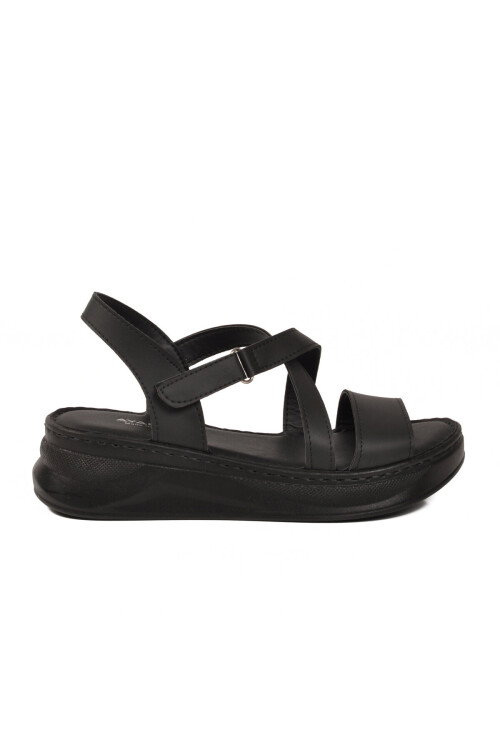 Siyah Yumuşak Tabanlı Kadın Topuklu Sandalet 492123 Z