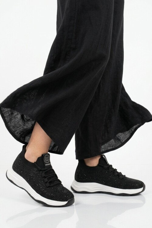 Siyah Anorak Hafif Esnek Bağcıklı Kadın Casual Ayakkabı 2061 G