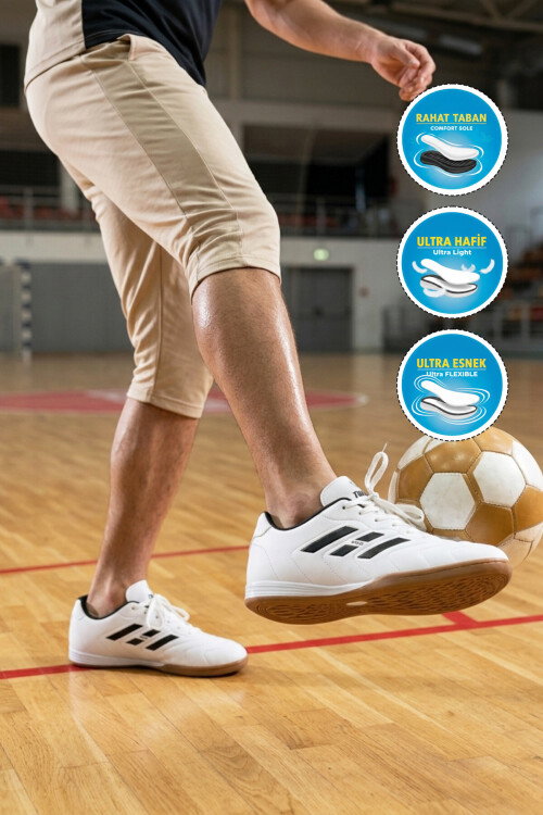 Beyaz Kaymaz Taban Erkek Çocuk Futsal Ayakkabısı 227 G