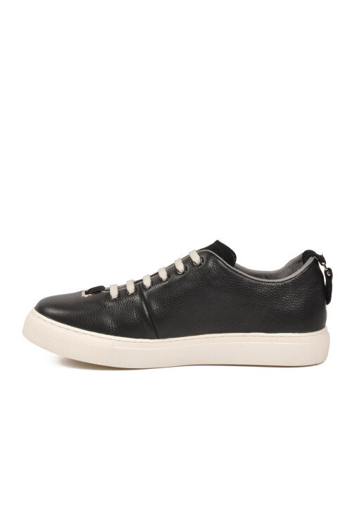 Siyah Hakiki Deri Erkek Casual Ayakkabı 25K515-2 M