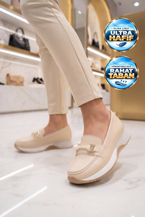 Tokalı Hafif Rahat Kadın Bej Klasik Casual Ayakkabı Loafer 067 26K Z