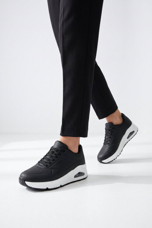 Bağcıklı Siyah-Beyaz Unisex Yürüyüş ve Spor Ayakkabı Sneaker 5101
