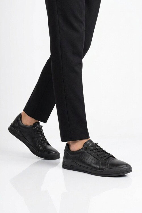 Siyah Hakiki Deri Erkek Sneaker Delikli Nefes Alabilen Casual Memory Taban M682 M