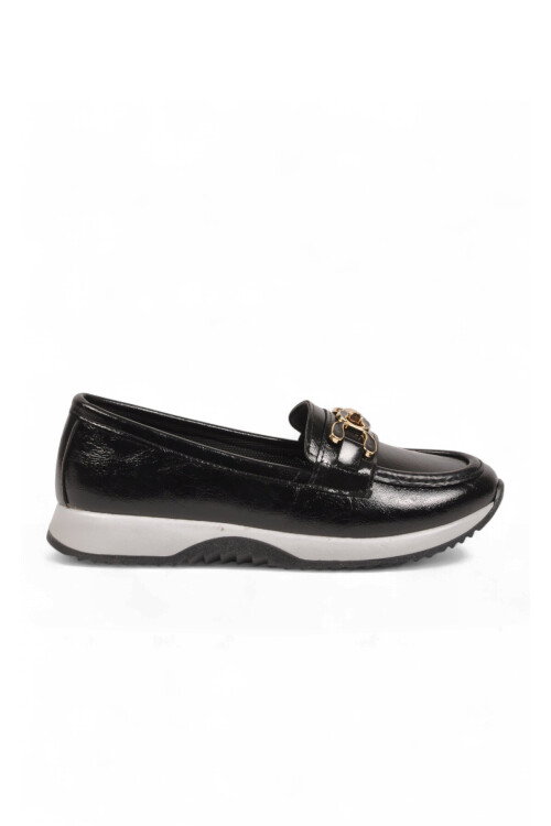 Tokalı Şık Hafif Rahat Kadın Siyah Kırışık Klasik Casual Ayakkabı Loafer 062 Z