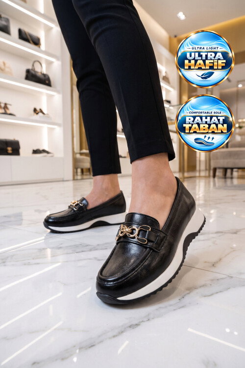 Tokalı Şık Hafif Rahat Kadın Siyah Kırışık Klasik Casual Ayakkabı Loafer 062 Z