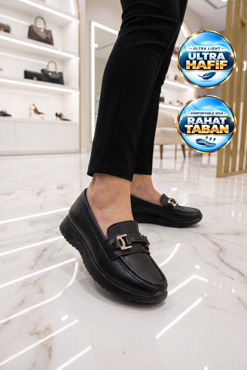 Tokalı Hafif Rahat Kadın Siyah Klasik Casual Ayakkabı Loafer 067 26K Z