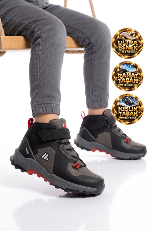 Siyah-Füme Cırt Bantlı Kaymaz Tabanlı Erkek Çocuk Outdoor Bot Pampili BS-İH1-P-100